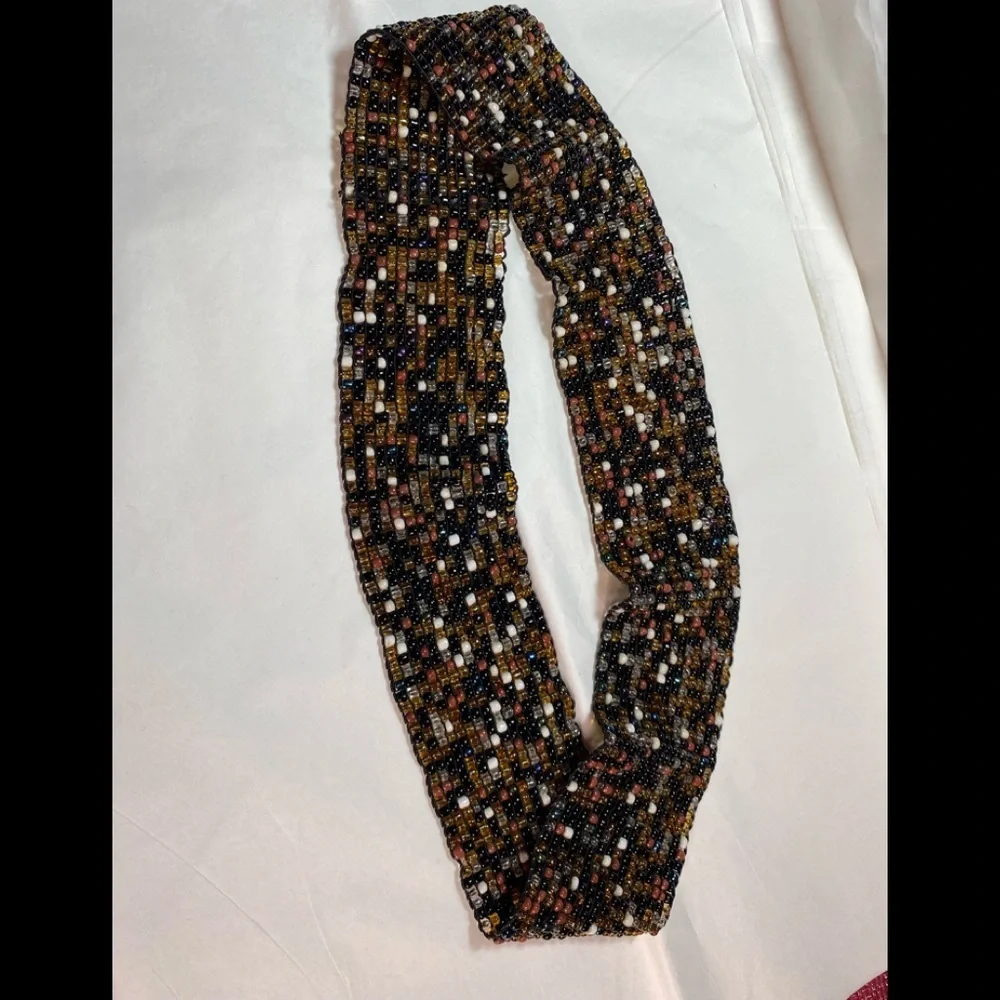 Stretchable  beaded belt